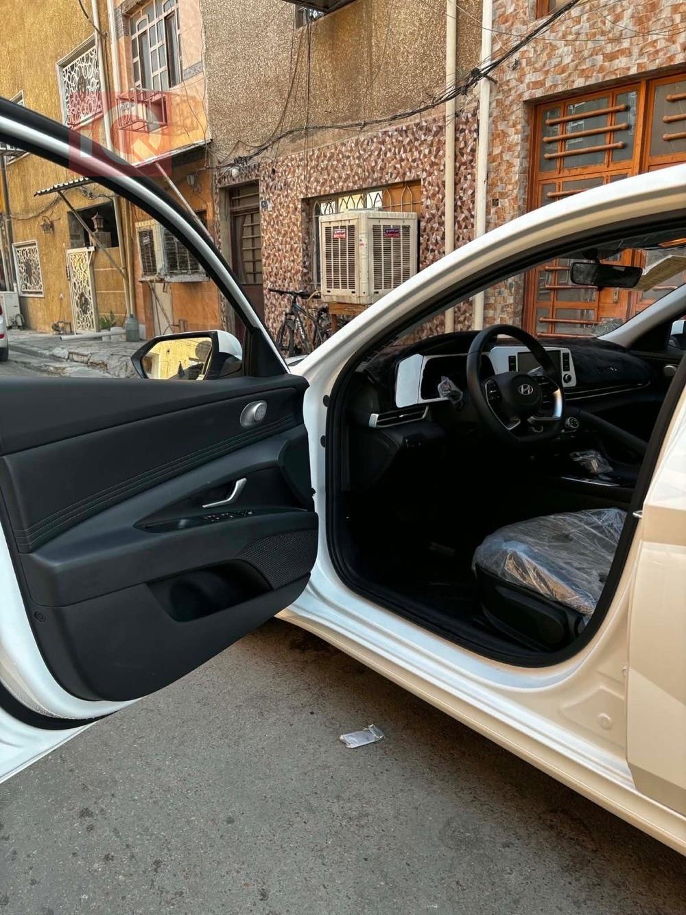 هيونداي النترا